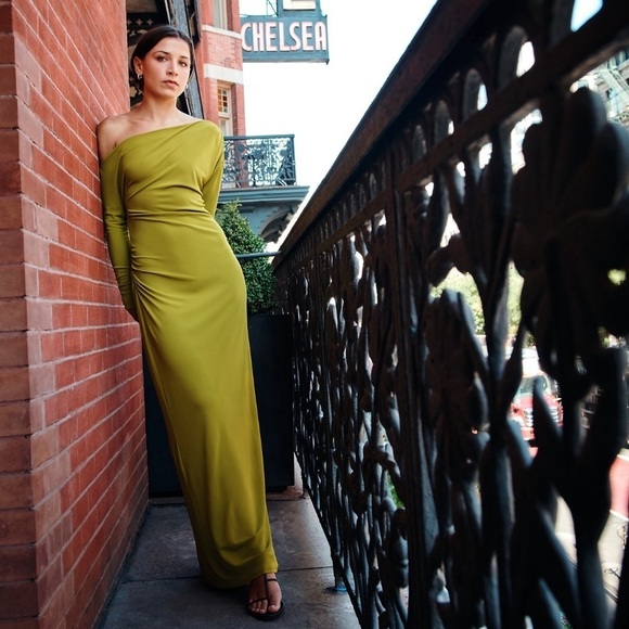 NWT! Banana Republic Peridot Green Jersey Knit Asymmetrical Draped Maxi Dress 🧶 - Picture 1 of 9